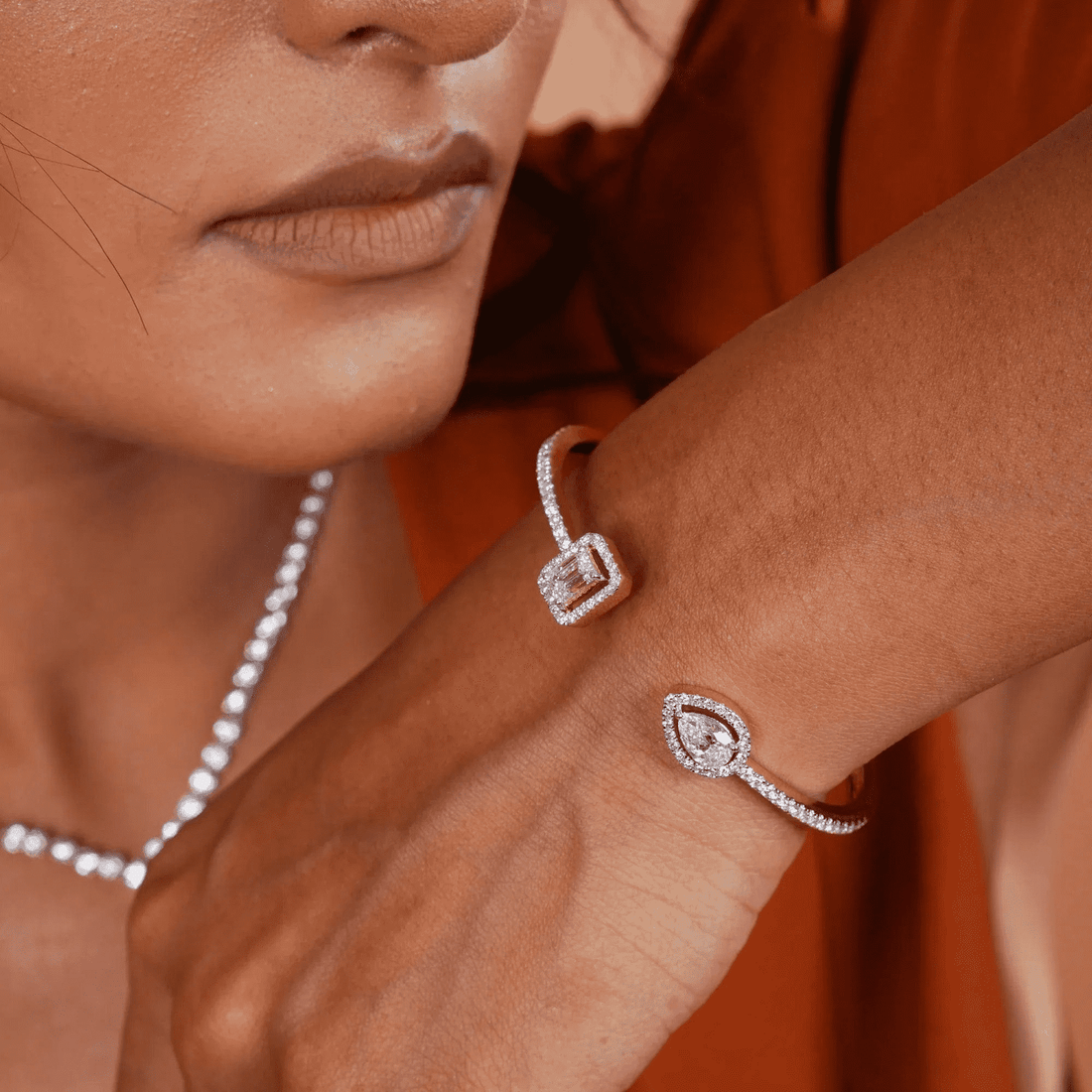Toi et Moi Emerald and Pear Bracelet