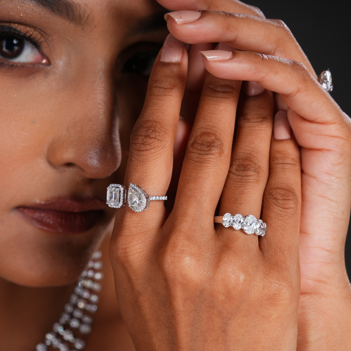 Seraphine Graduating Oval Diamond Band
