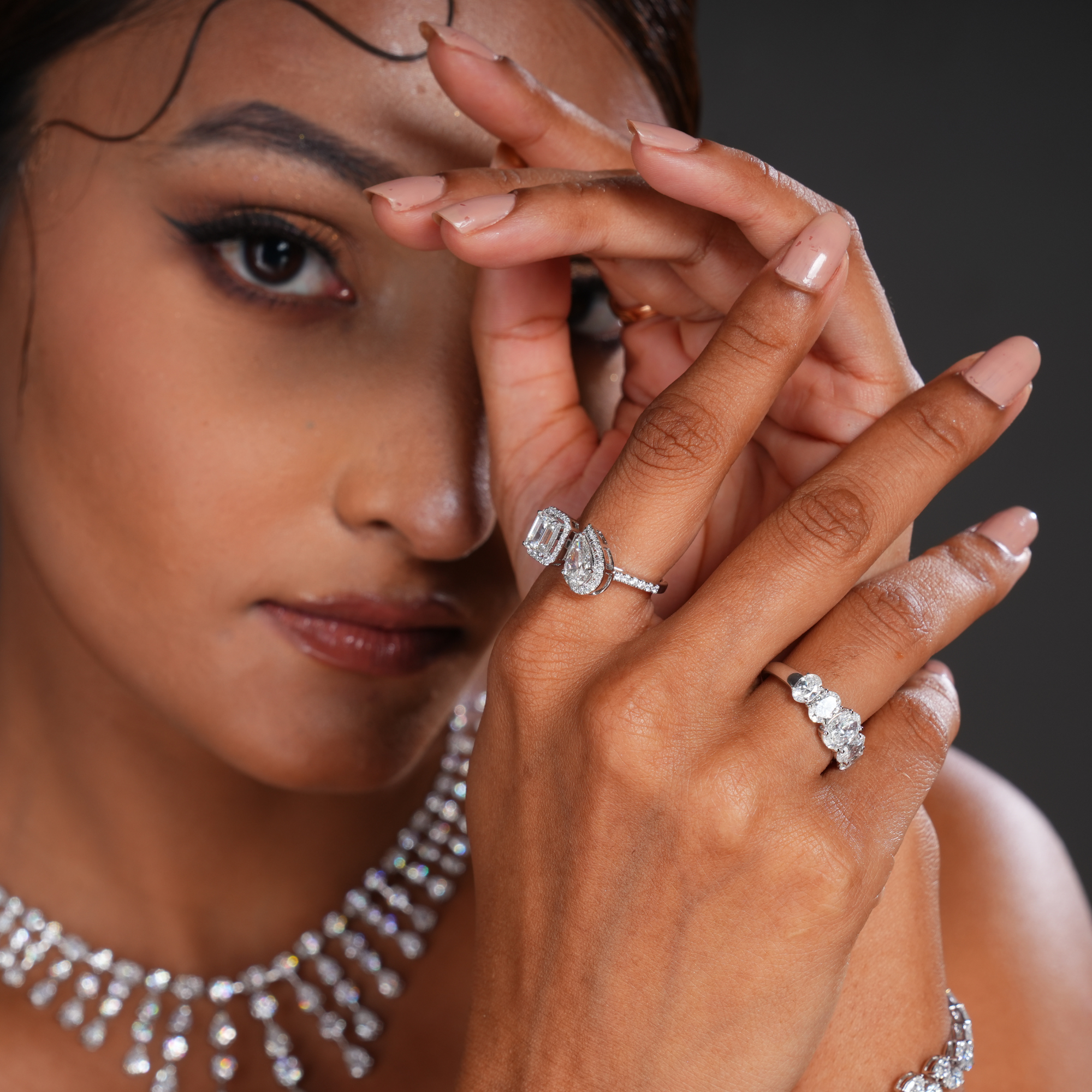 Seraphine Graduating Oval Diamond Band