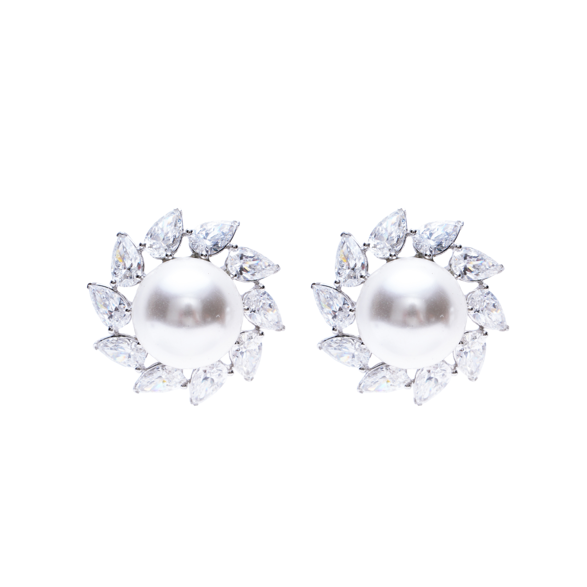 Prestige Enchanté Pearl Earrings