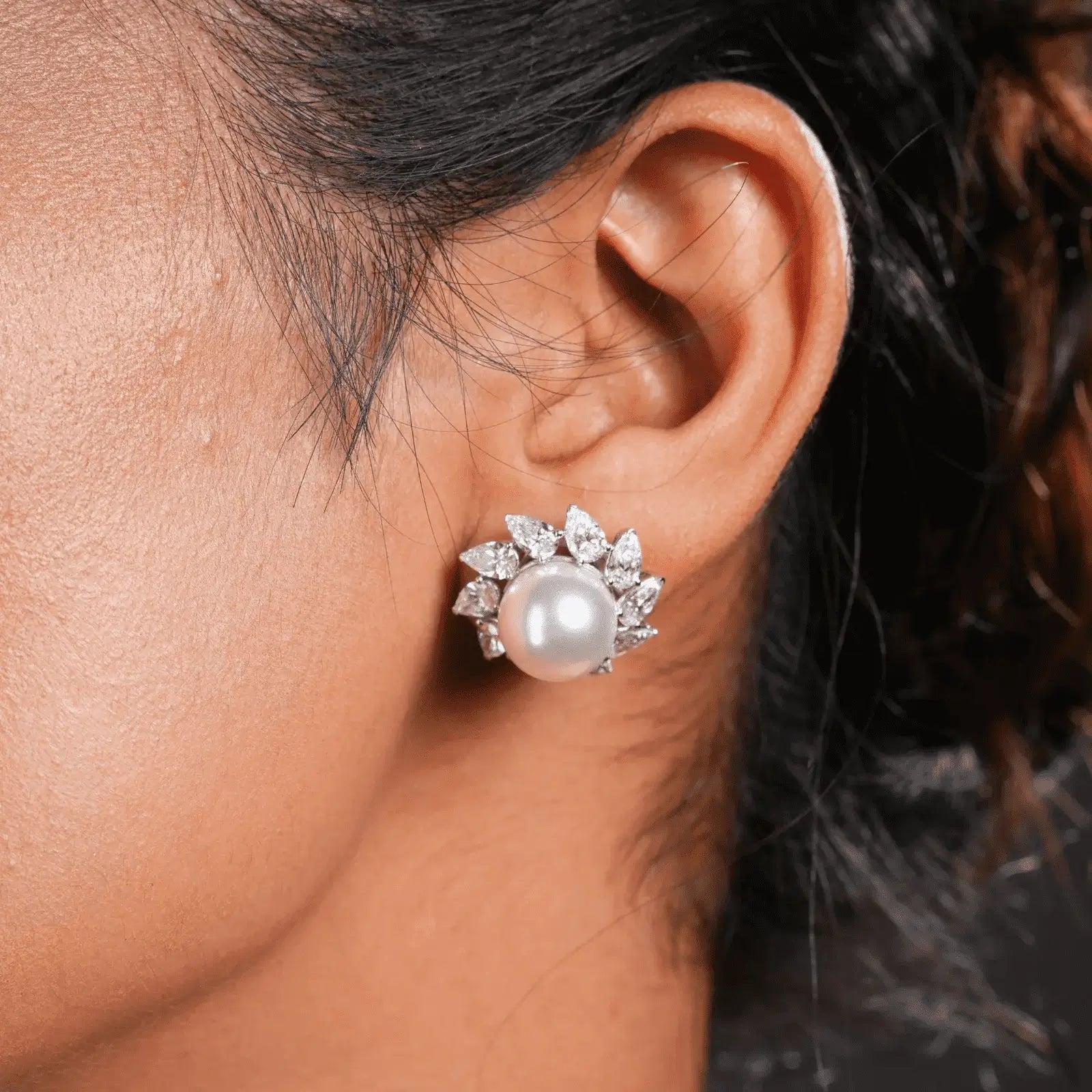 Prestige Enchanté Pearl Earrings