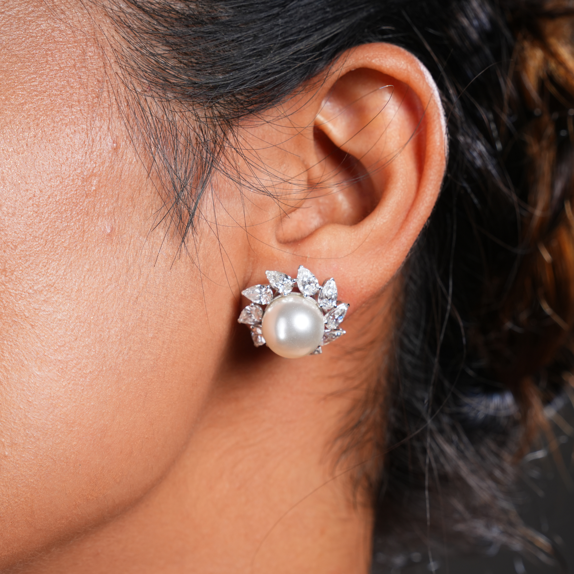 Prestige Enchanté Pearl Earrings