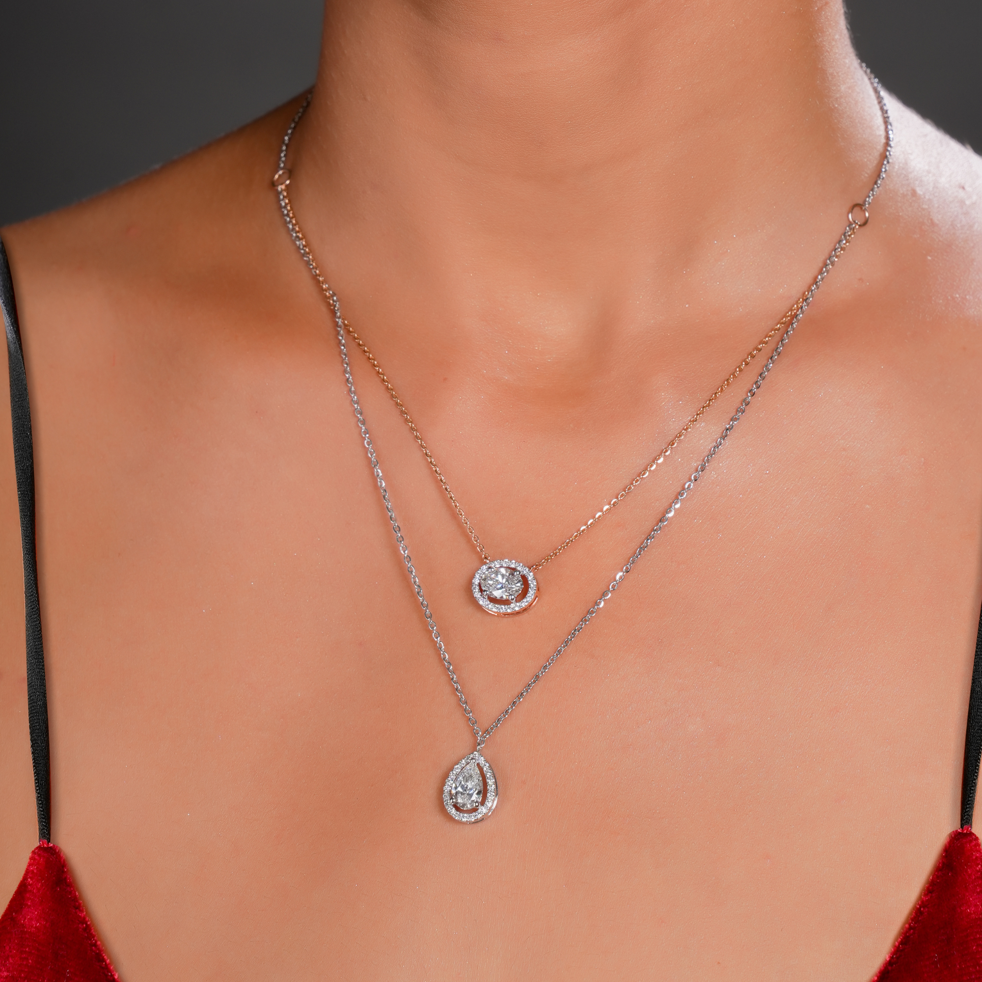 Majestic Aura Diamond Pendant