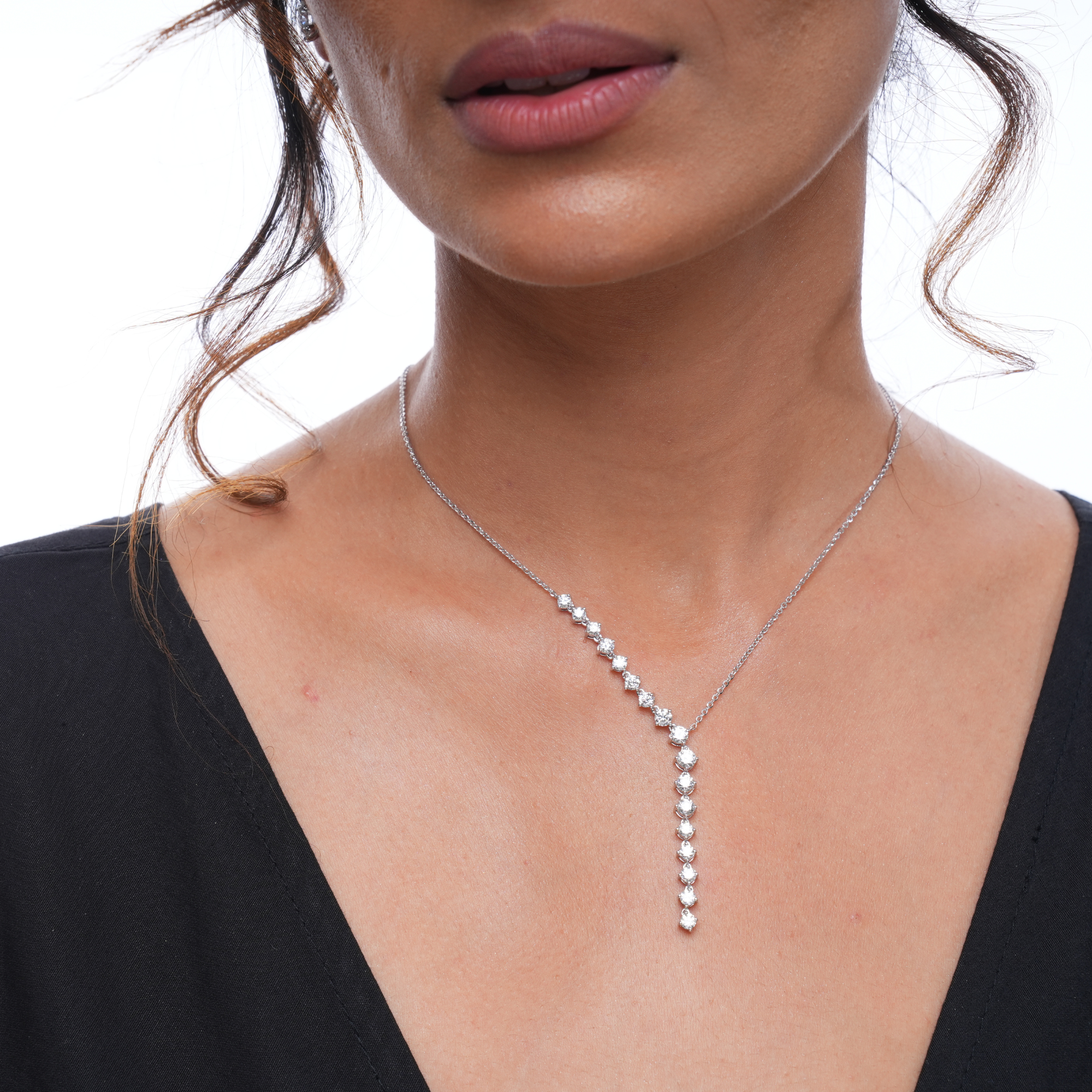 Bold Elegance 'Y' Diamond Pendant