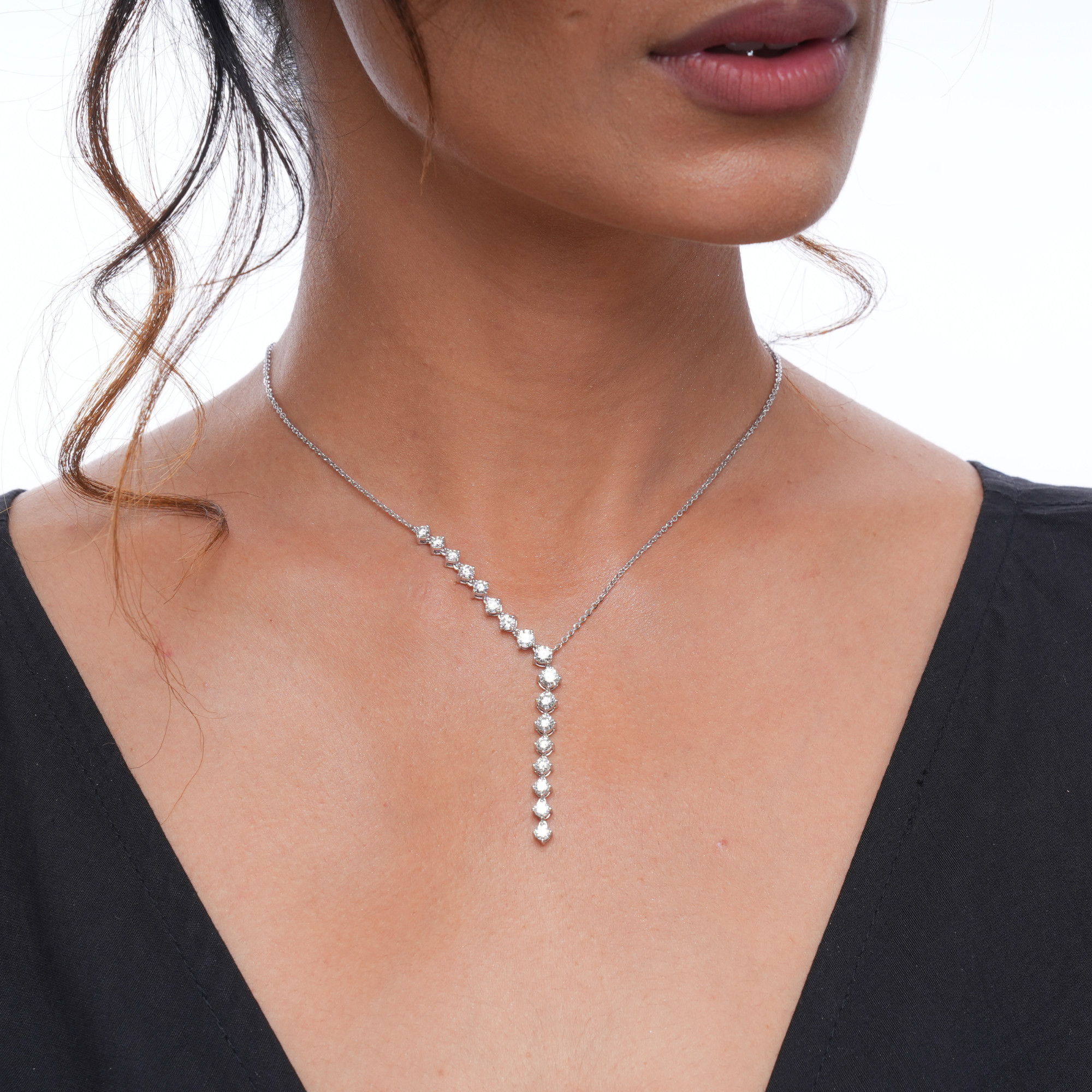 Bold Elegance 'Y' Diamond Pendant