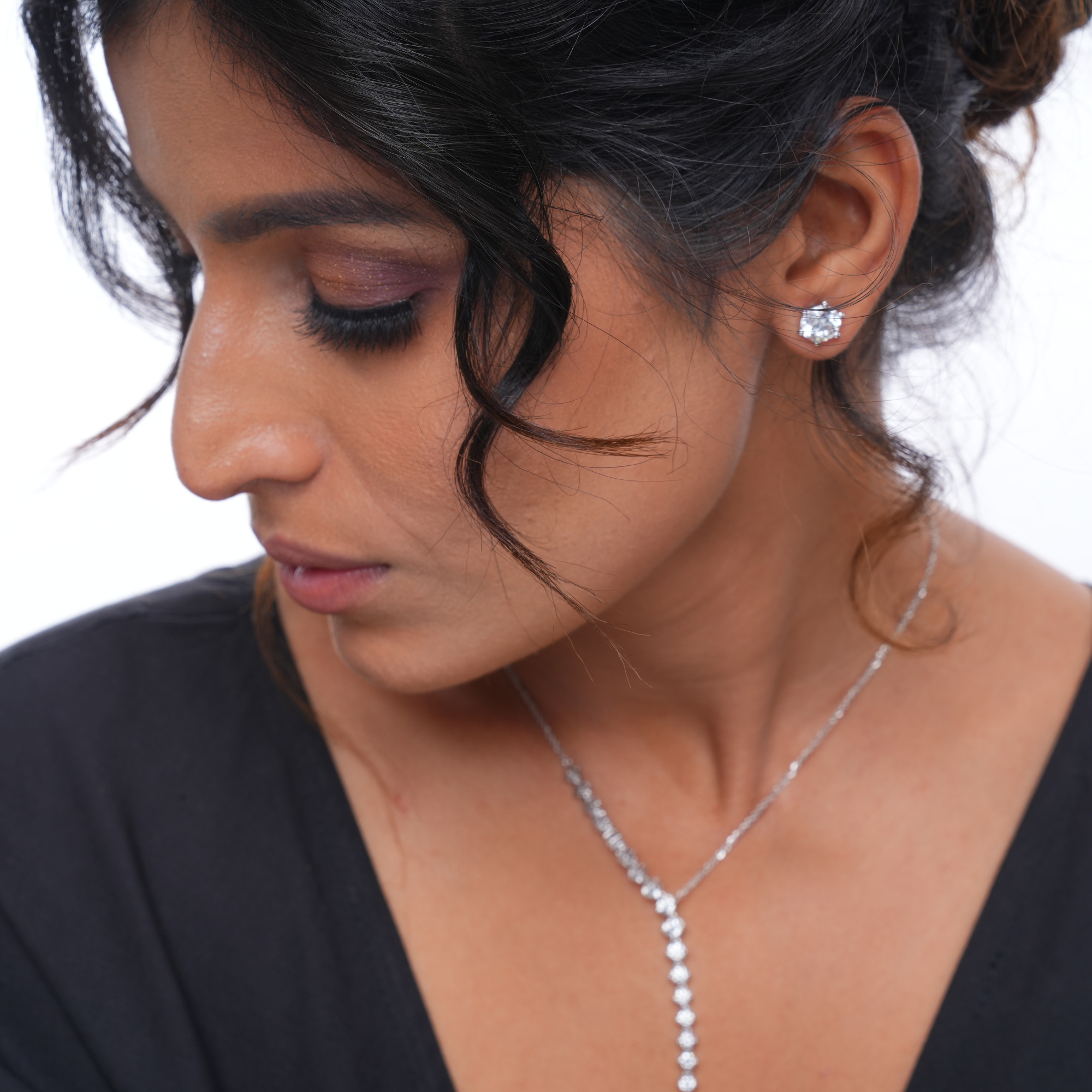 Bold Elegance 'Y' Diamond Pendant